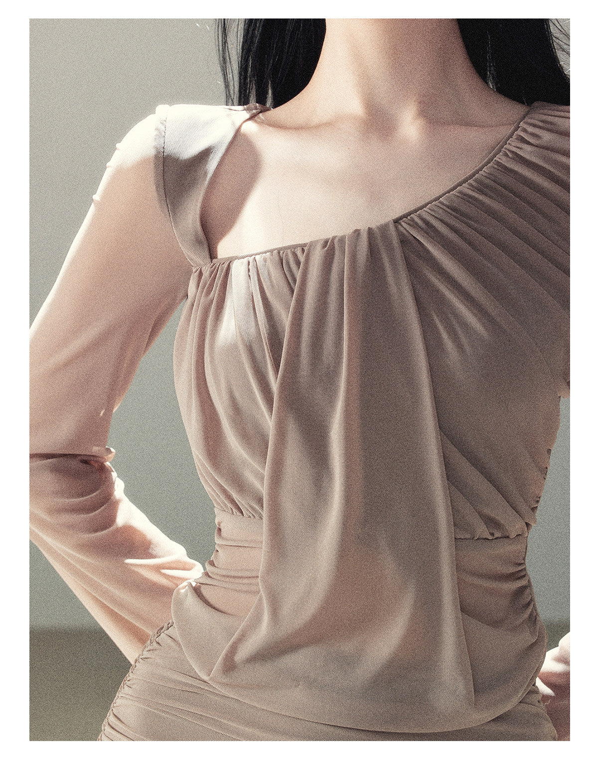 170726 "Waiting for Autumn Rain" Silver Mouse Gray Off-Shoulder Pleated Skirt Set