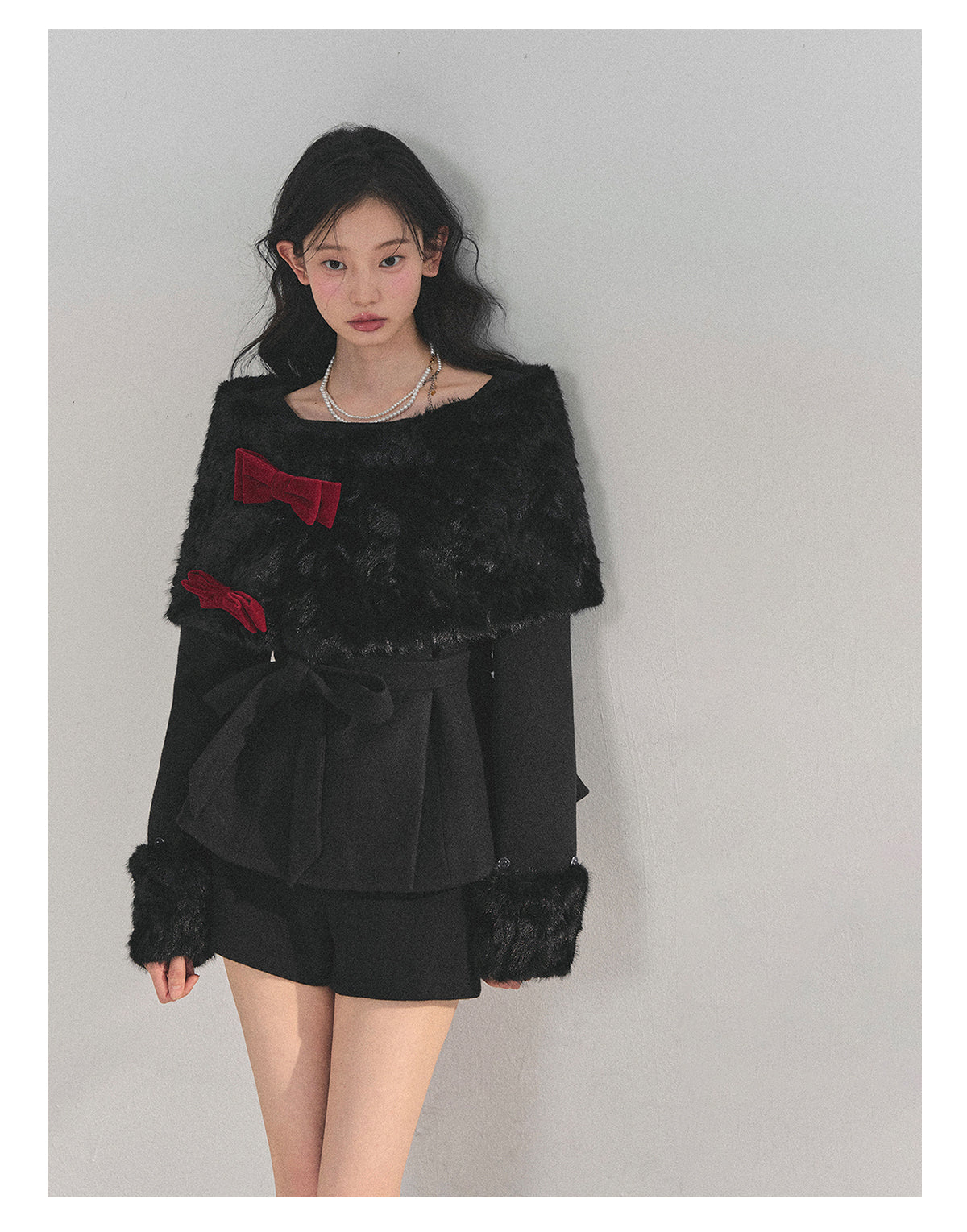 少也眼 “Drifting Through Her Dreams” – Winter Luxe Three-Piece Cape Set - Midnight Black 8746513
