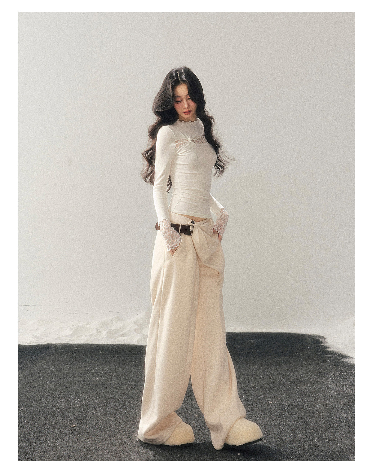 少也眼 “Interplay of Illusion” Semi-High Neck Lace Cutout Top - White