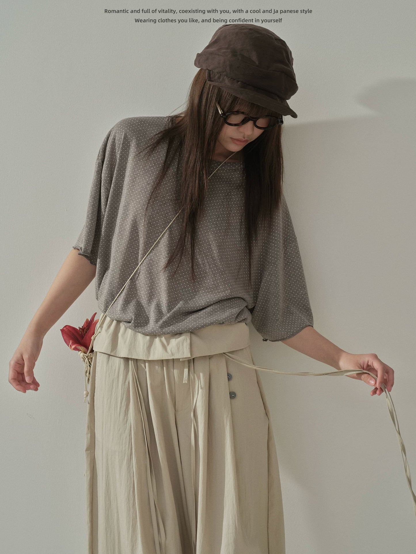 "Quiet Dots" Polka Dot Linen Blend T-Shirt (White / Coffee Gray)