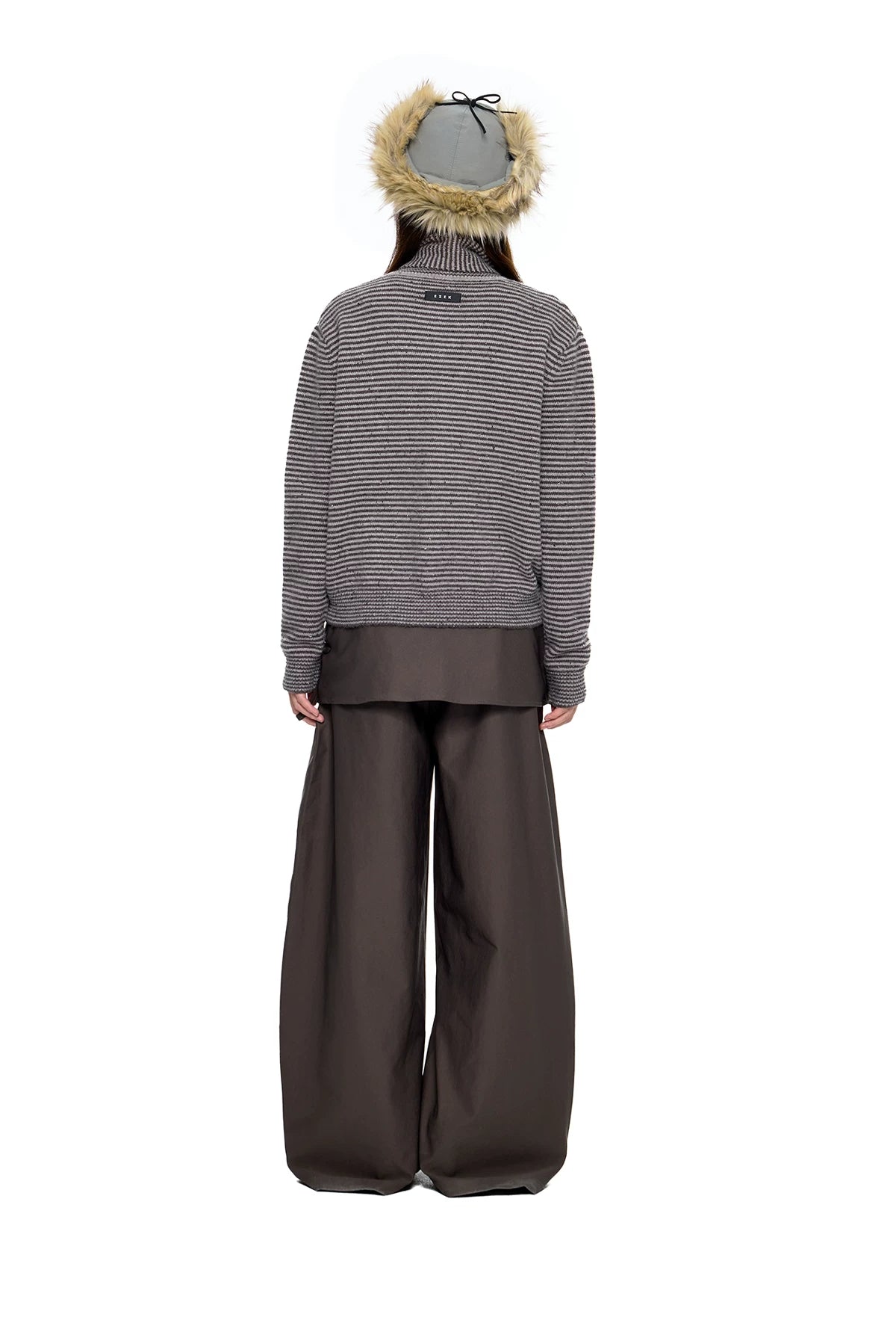 EZEK | Speckled Crew Neck Cardigan Sweater (Gray / Caramel)