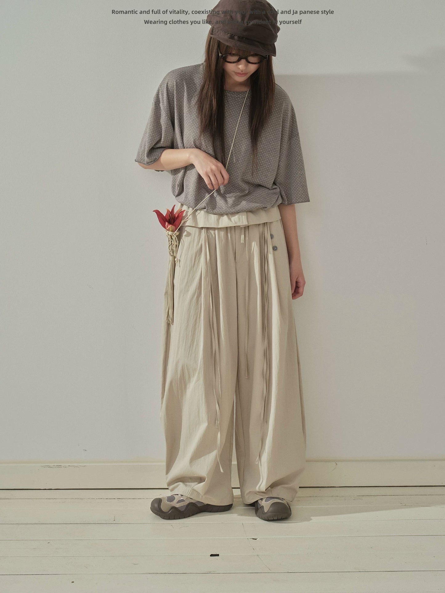 "Quiet Flow" Wide Leg Trousers (Khaki / Charcoal Gray)