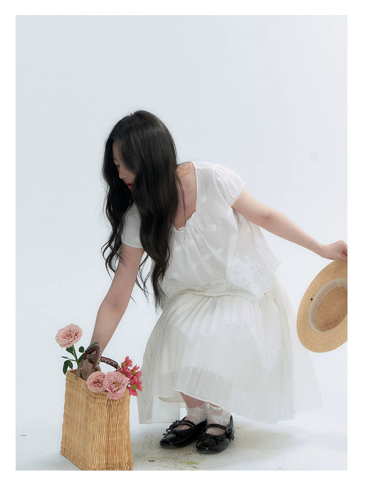 "Light Steps" Oat Apricot Pleated Lace Midi Skirt