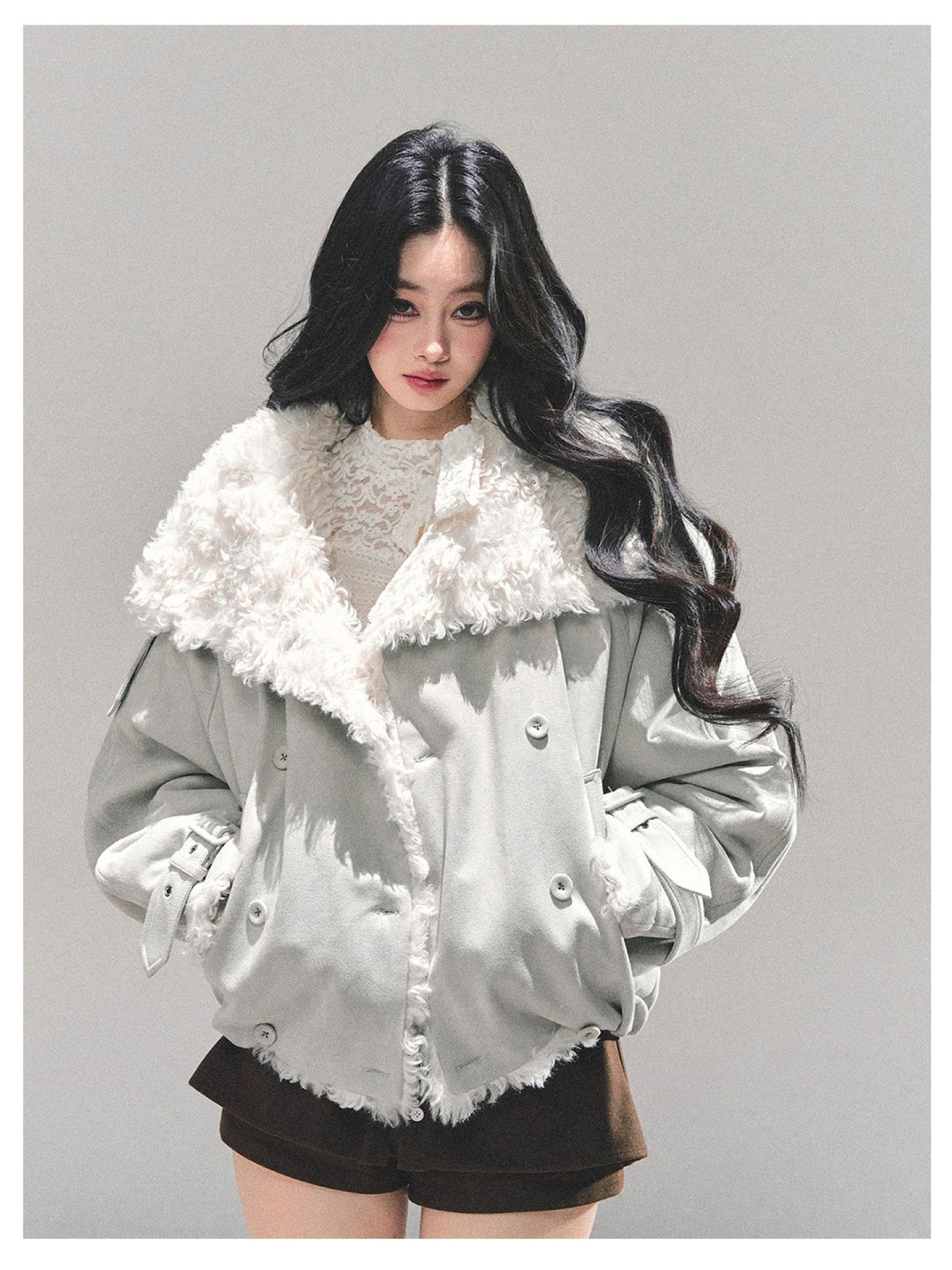少也眼 "Velveted Winter" Cozy Shearling Fleece Jacket - Light Gray