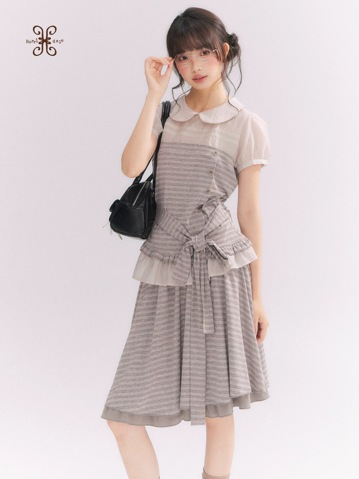 “Old Keepsake Letters” Frost Gray Doll Collar Lace Two-Piece Set