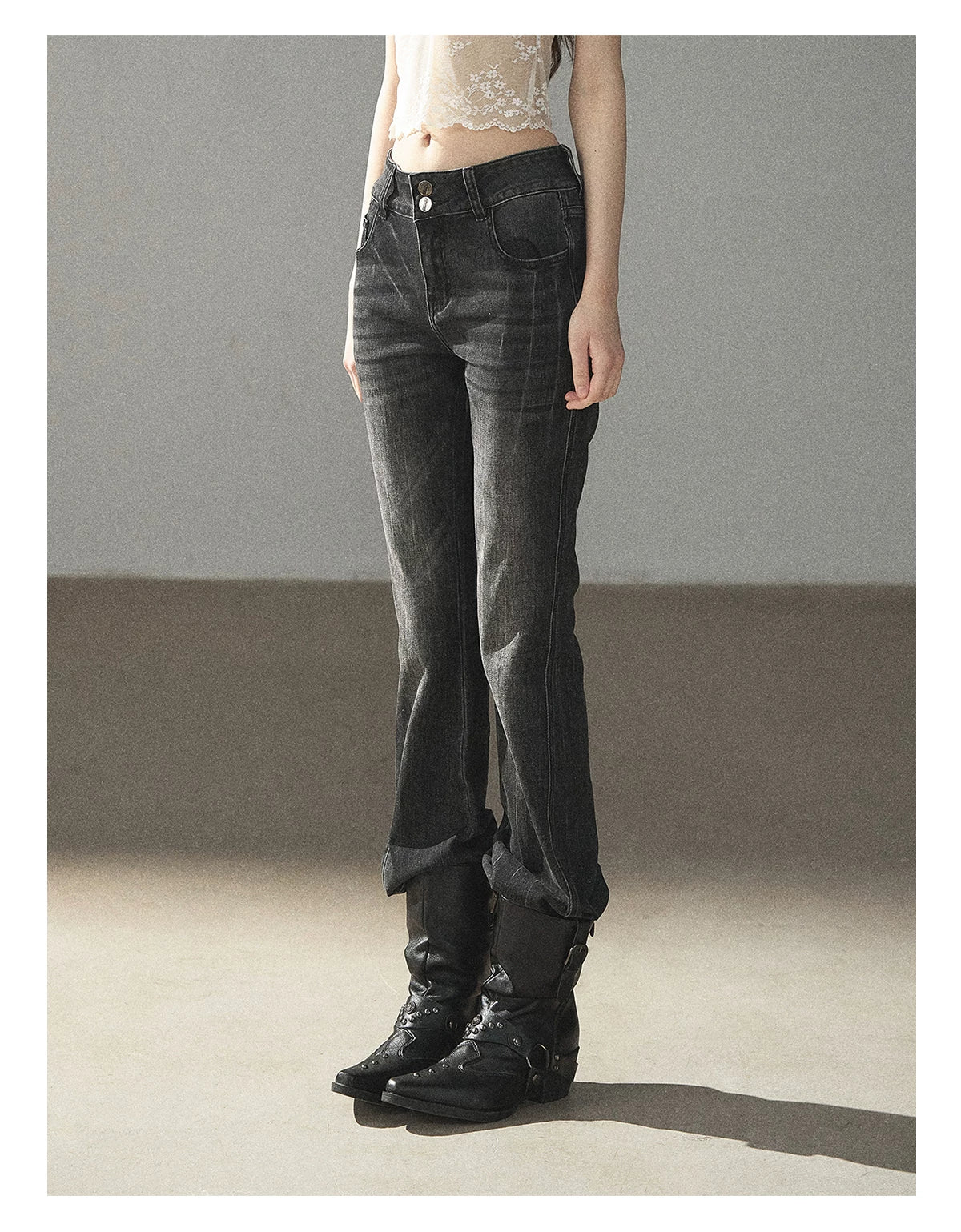 AOMALM - “Her Shoreline” American Vintage Slim Flare Jeans (Rock Black / Vintage Blue)