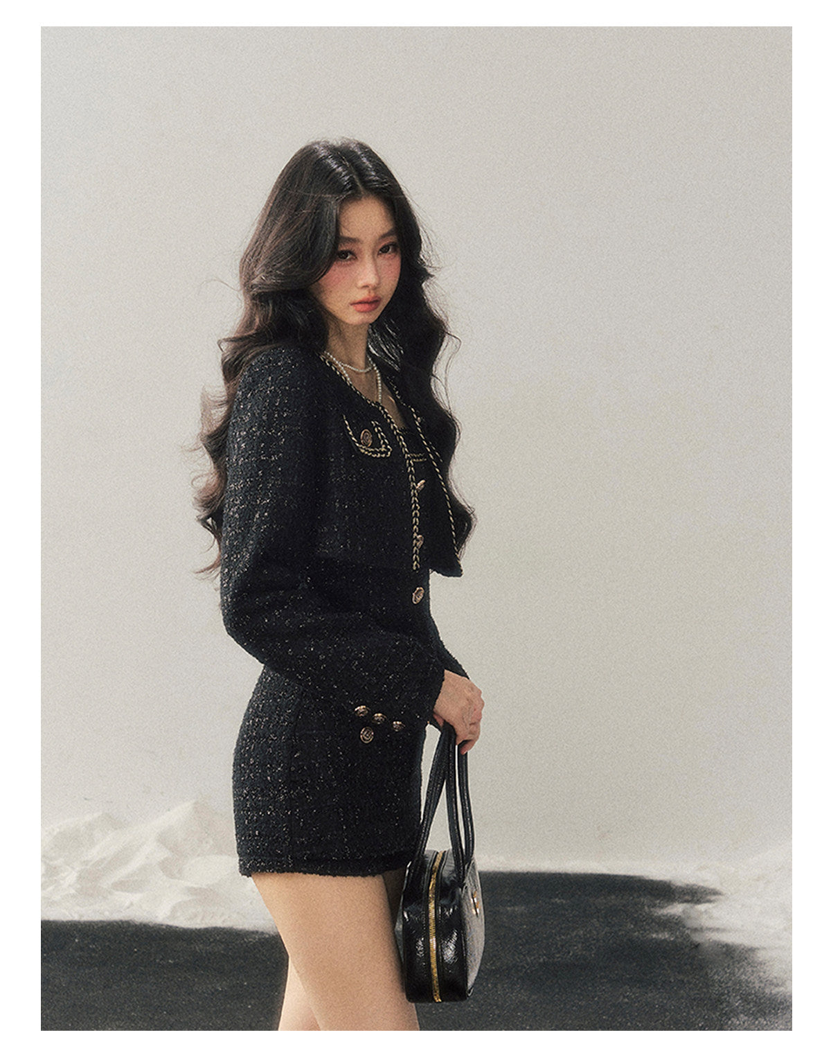 少也眼 "Before the Moon Falls" Bouclé Wool Tweed Set - Black