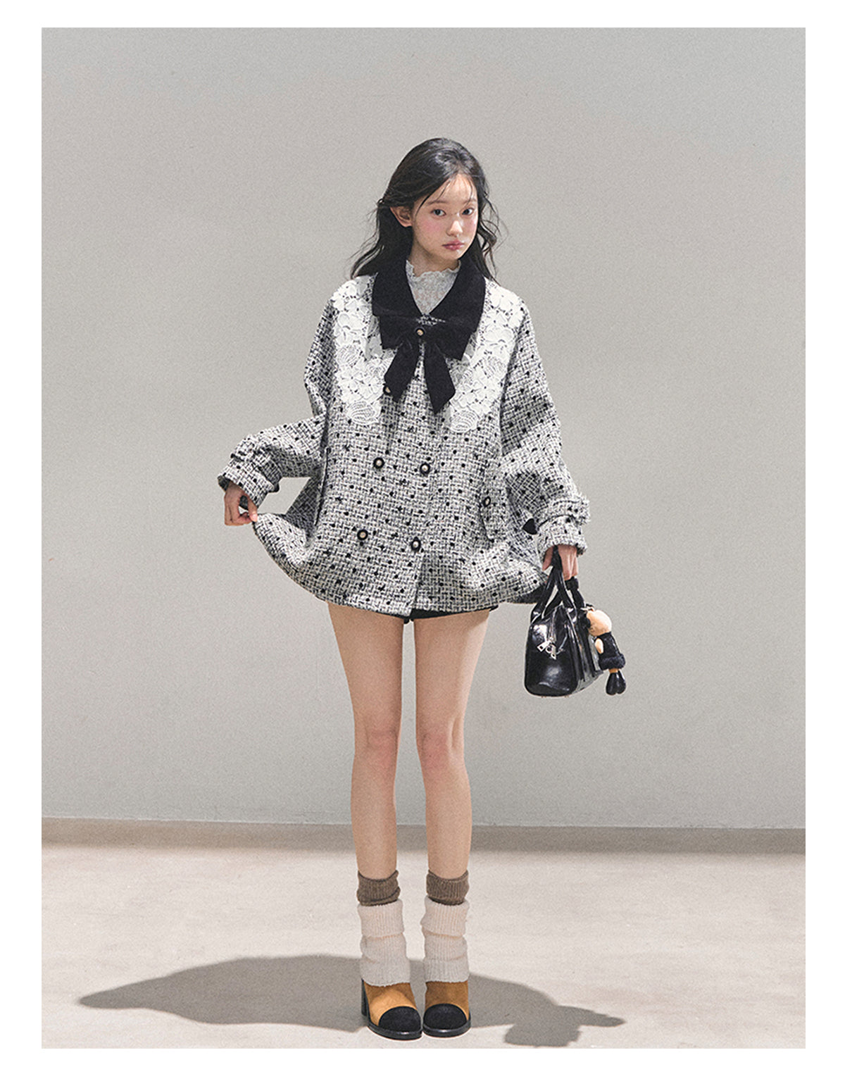 少也眼 “Soft-Focused Moment” Black Tweed Lace Jacket 975642