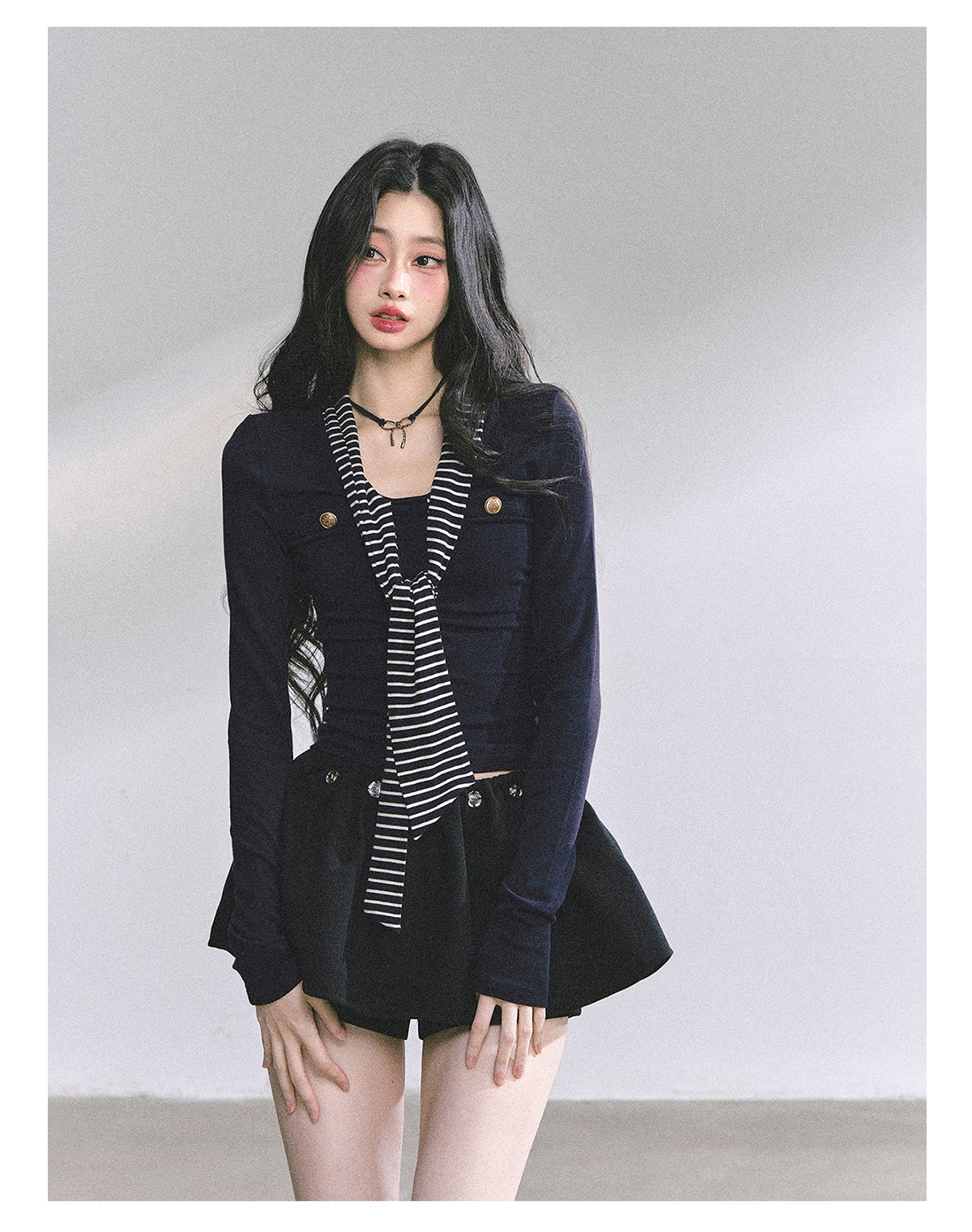 少也眼 "High-Mind Lady" American-Style Tee with Striped Neck Tie - Navy 145846315