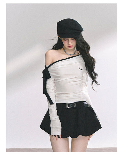 少也眼 "Sweet Temptation Spiral" Asymmetric Off-Shoulder Long-Sleeve Crop Tee - White