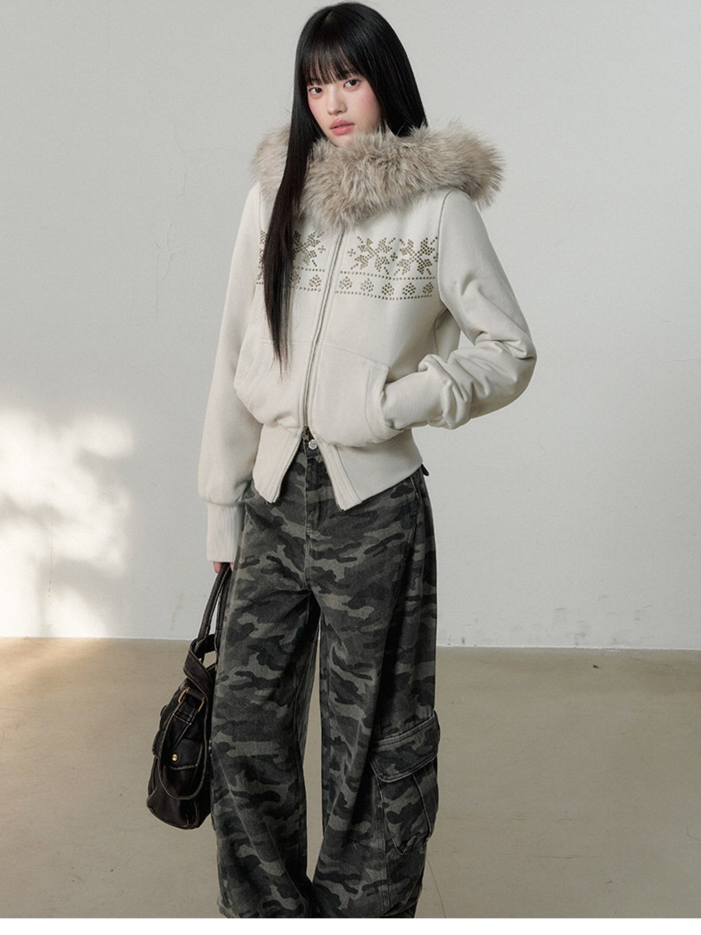 Soote Season - Oat Gray Studded Faux Fur Hoodie Jacket with Fur Collar