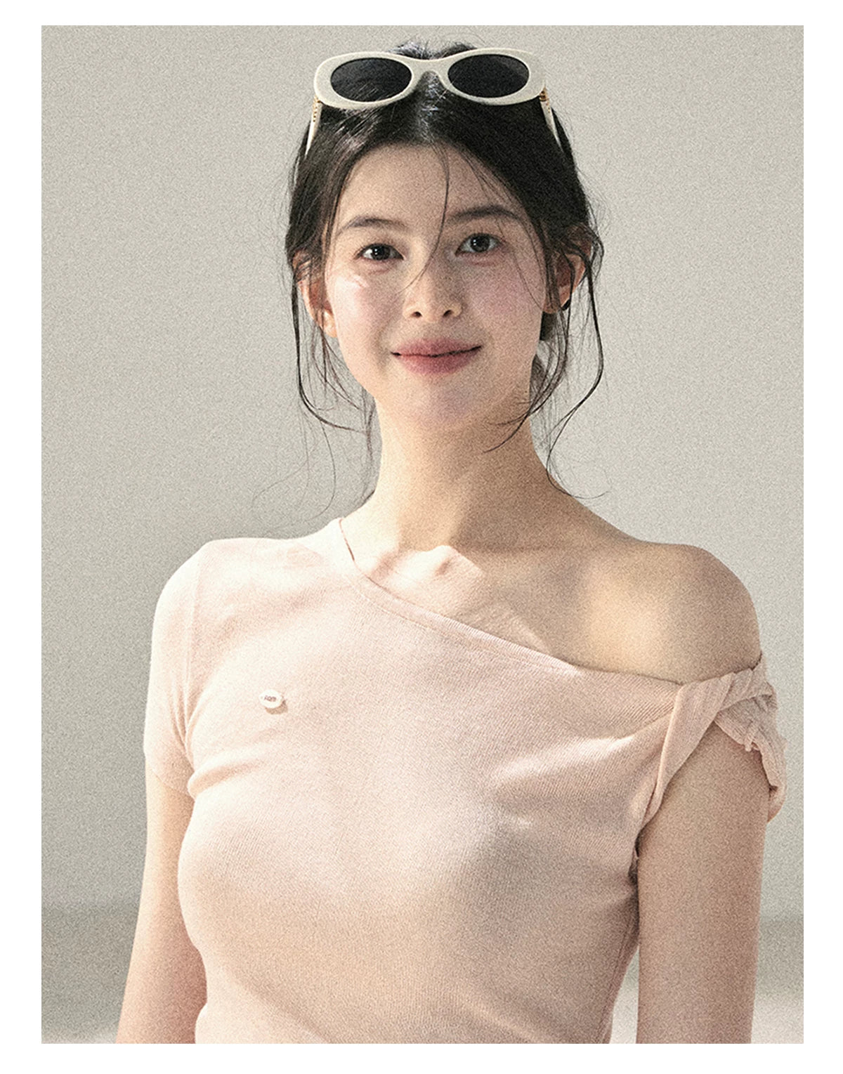 "Shape of the Wind" Soft Pink One-Shoulder Twist Crop Top 6556585