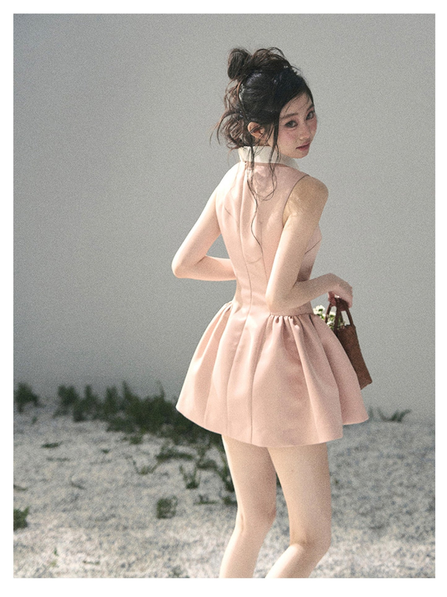 少也眼 “Satin Poise” Coral Pink French A-Line Dress 145