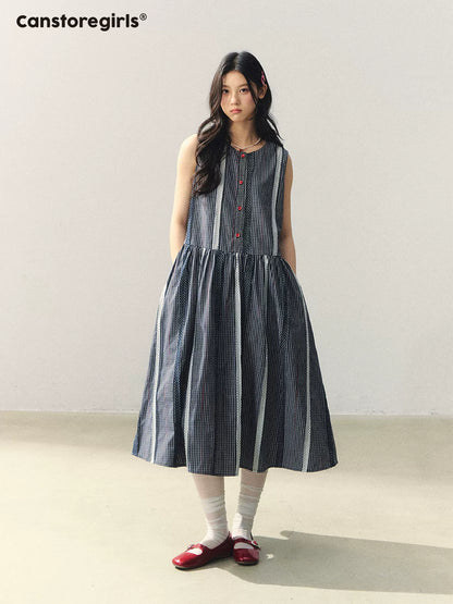 "Red Pulse in Monochrome" Plaid Sleeveless Dress with Red Button LL2026027