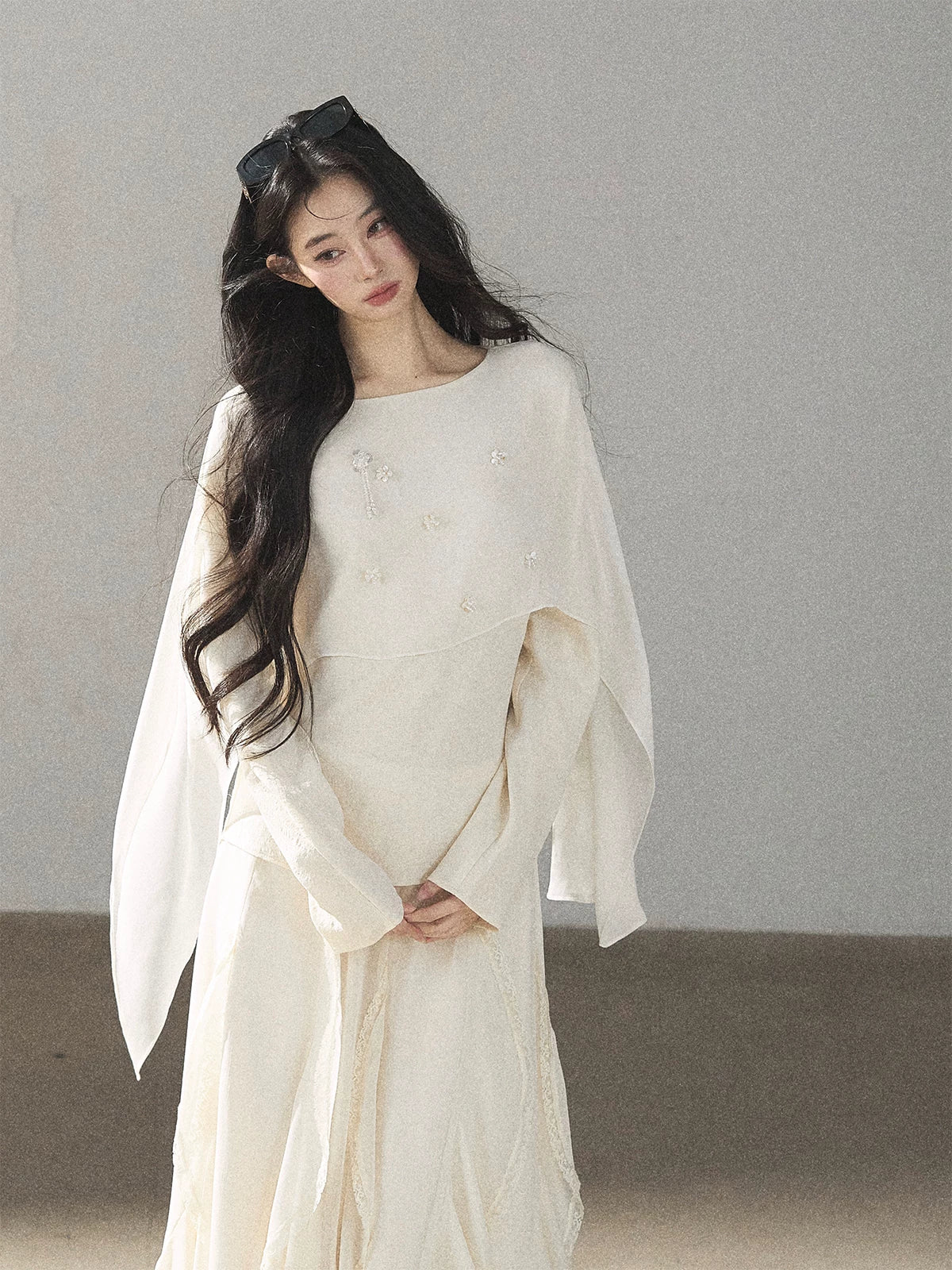AOMALM - Layered Chiffon Shawl Top with Floral Detail