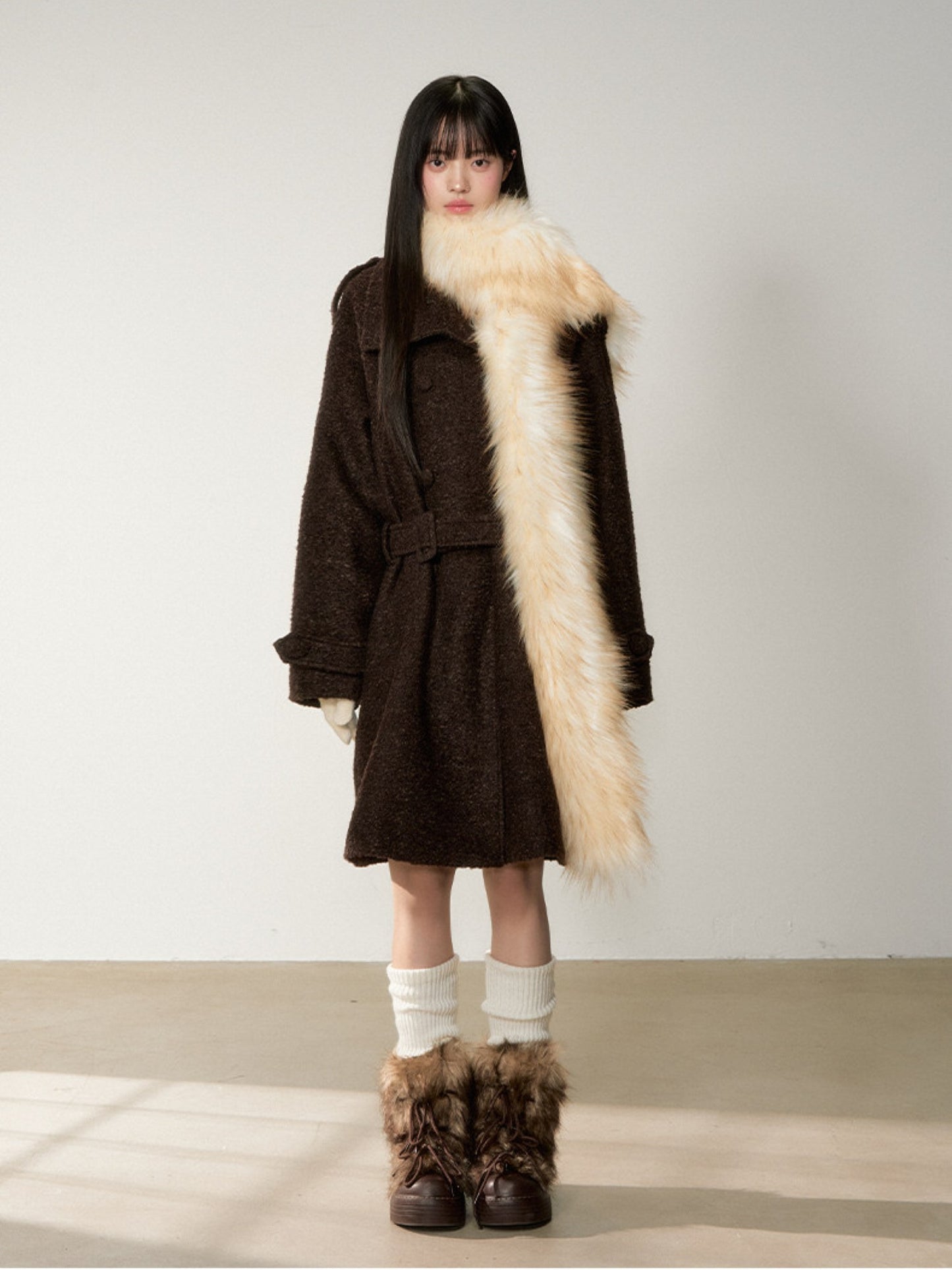 Soote Season - Deep Roast Brown Korean-Inspired Lady Collar Bouclé Long Wool Coat