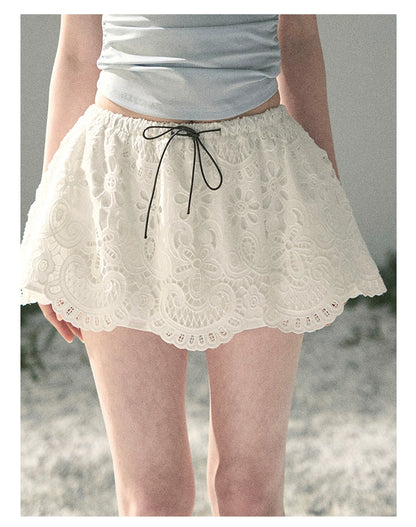 “Lost in Your Embrace” Gardenia White Lace Puff Skort