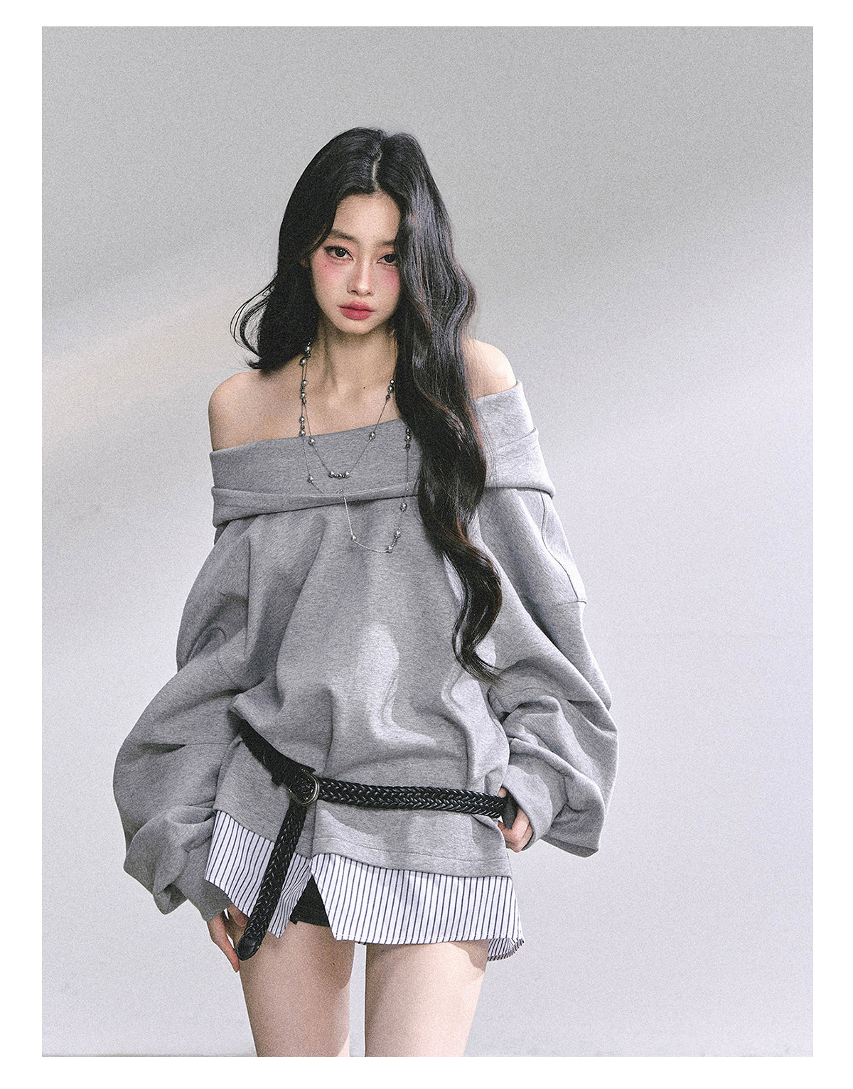 少也眼 ""Yale-Inspired Girl" Faux-Layered Oversized Hoodie with Belt 4536486