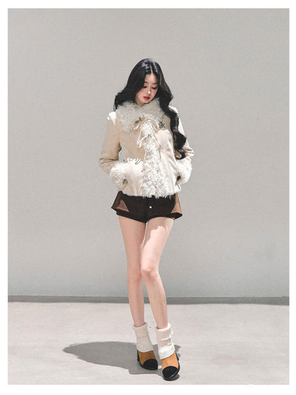 少也眼 “She Melted Into Winter" Faux Shearling Warm Jacket - Almond Beige