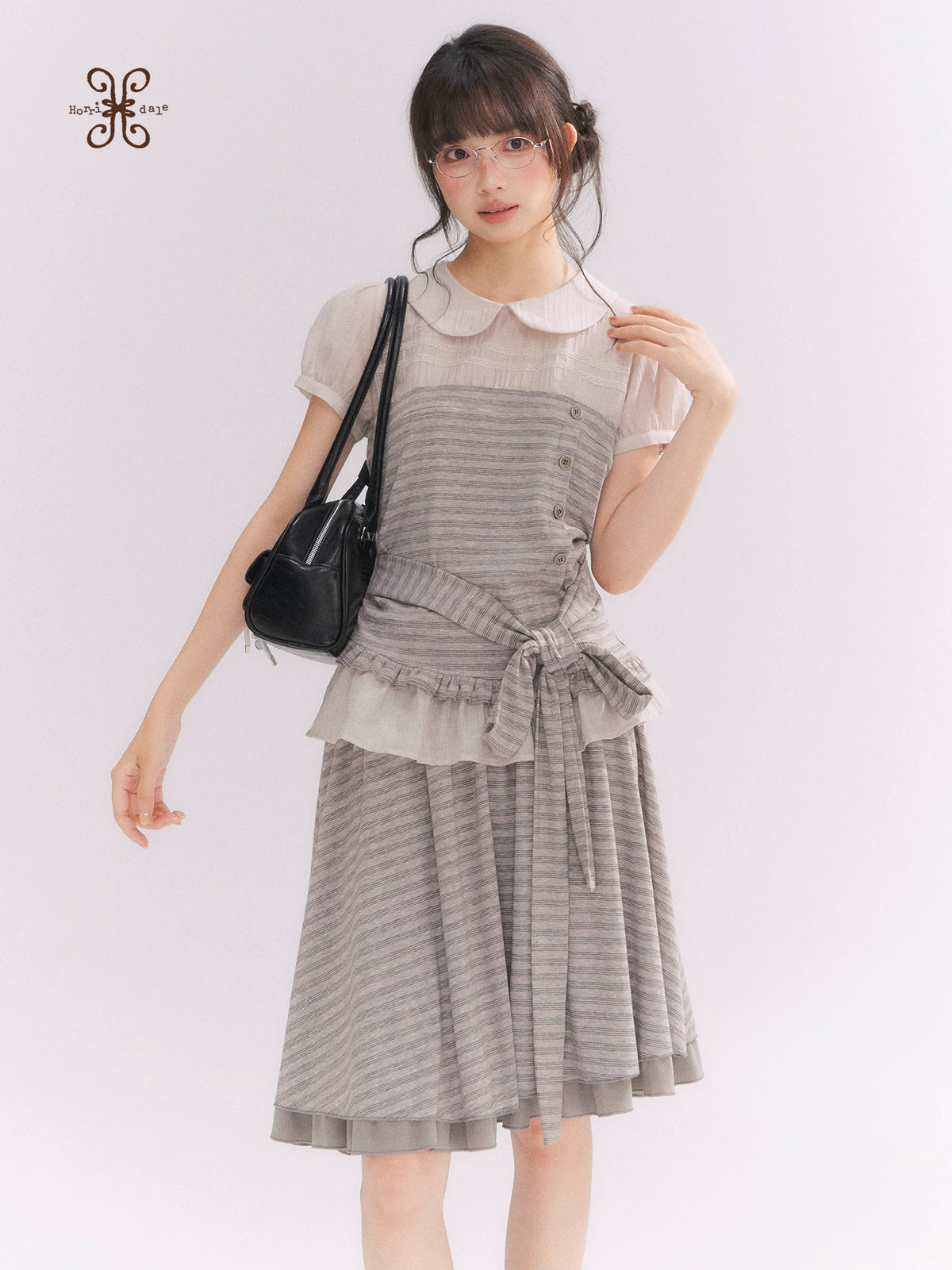 “Old Keepsake Letters” Frost Gray Doll Collar Lace Two-Piece Set