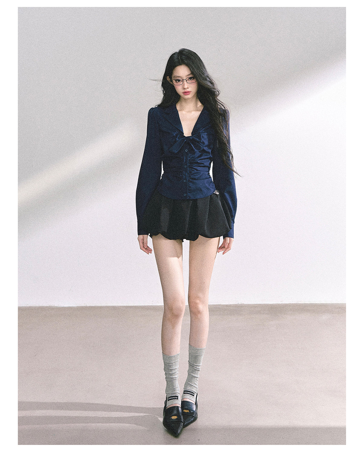 少也眼 "K-Drama White Moonlight" Soft Sophisticate Blouse - Navy Blue 486864