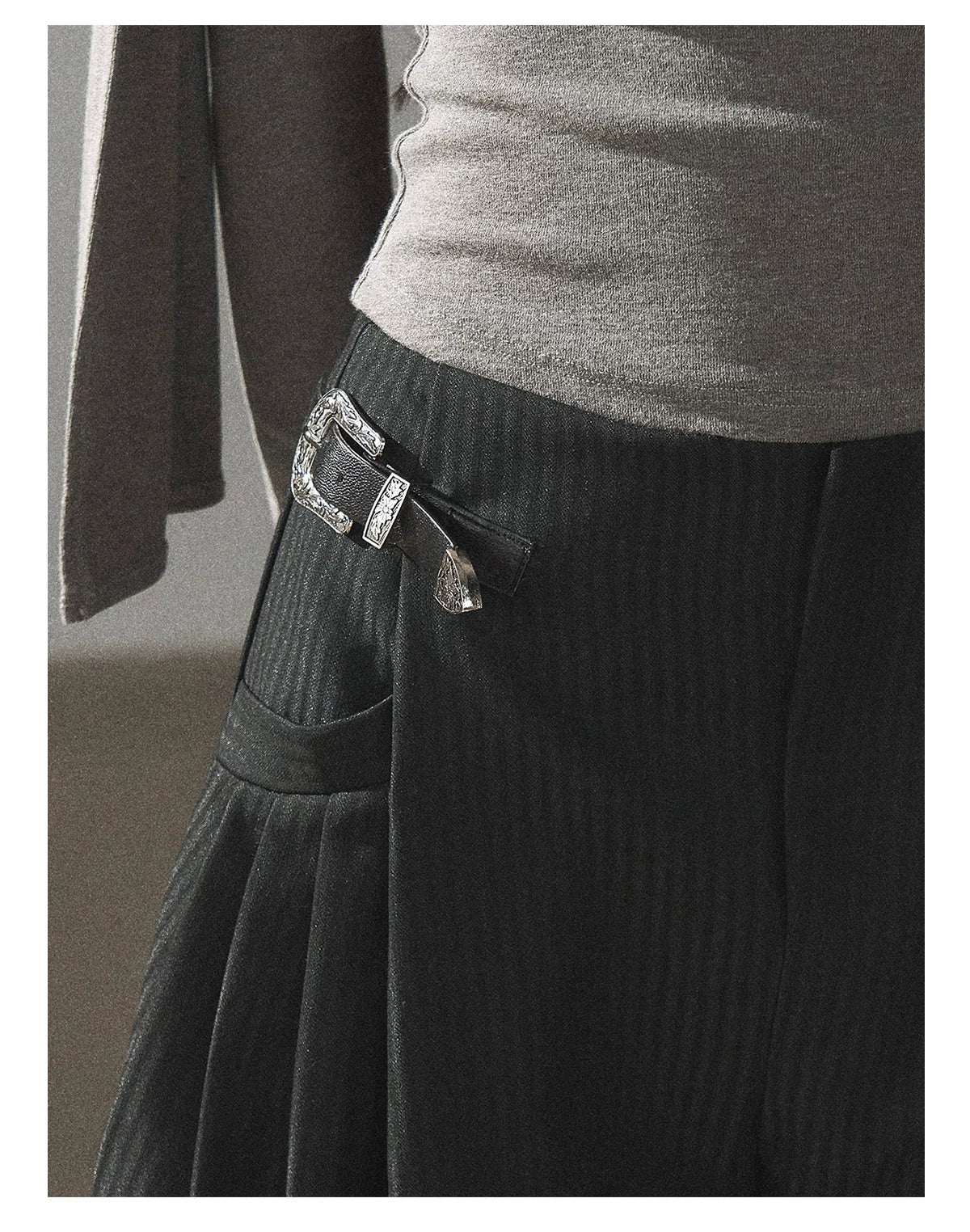 AOMALM - "Midnight Glow" Black Striped Satin Wide-Leg Pants