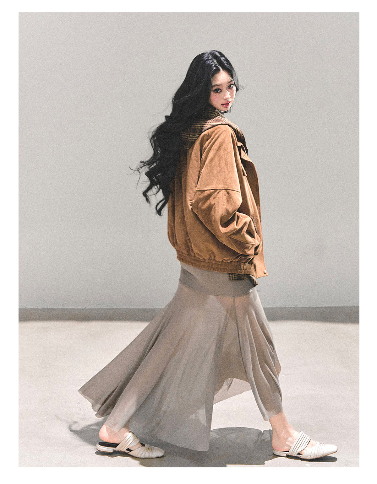 少也眼 "The Silent Heiress" Ash Camel Slim-Fit Evening Maxi Dress 76867845