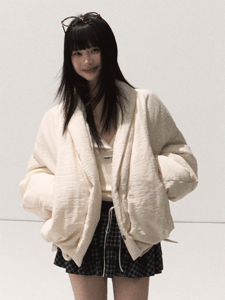 OAKMOO/ Beige 90% White Duck Down Cropped Puffer Jacket