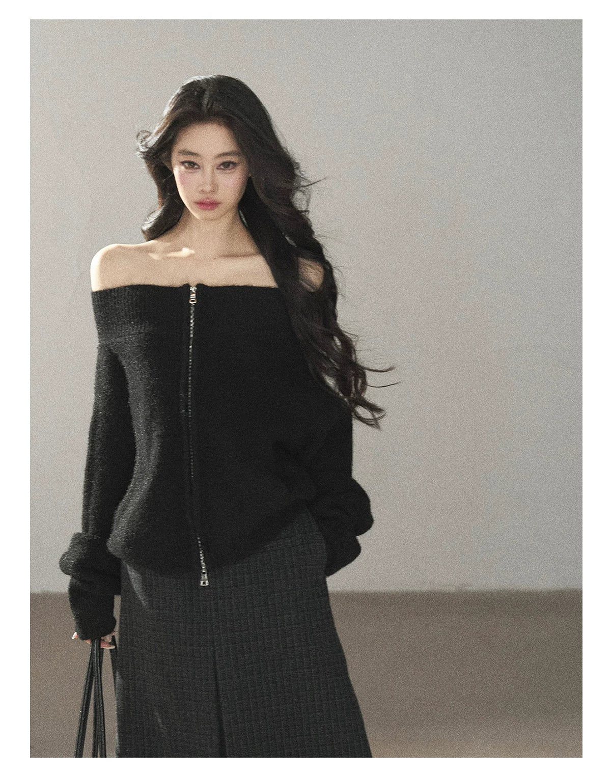 AOMALM - Quiet Black Wool-Blend Cropped Knit Jacket