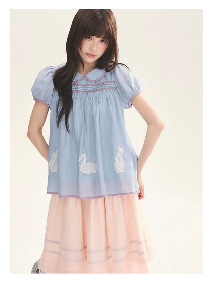 "Antique Dollhouse" Lace Appliqué Peter Pan Collar Puff Sleeve Blouse (Ivory White/ Still Blue)