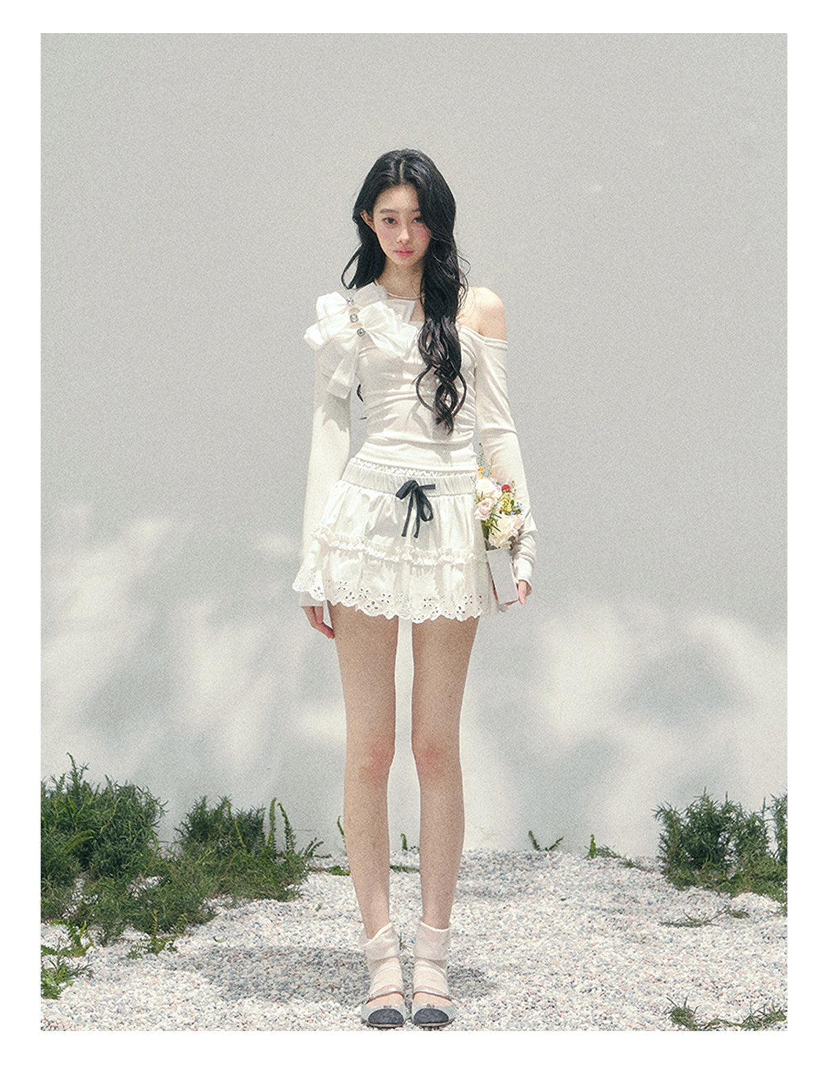 少也眼 "Morning Mist Shoulder" Bow Off-Shoulder T-Shirt in Cloud White 52742574