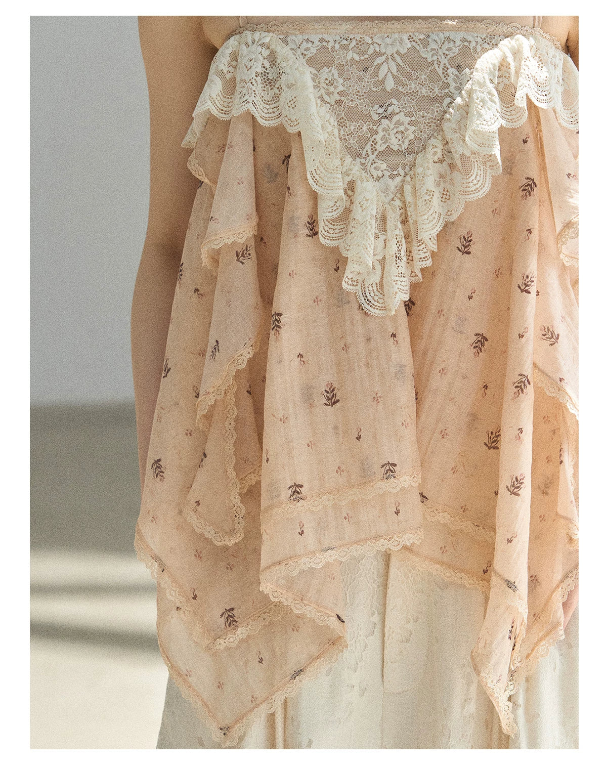 "Orange-Scented Dusk" Toasted Rice Beige Asymmetrical Lace Cami