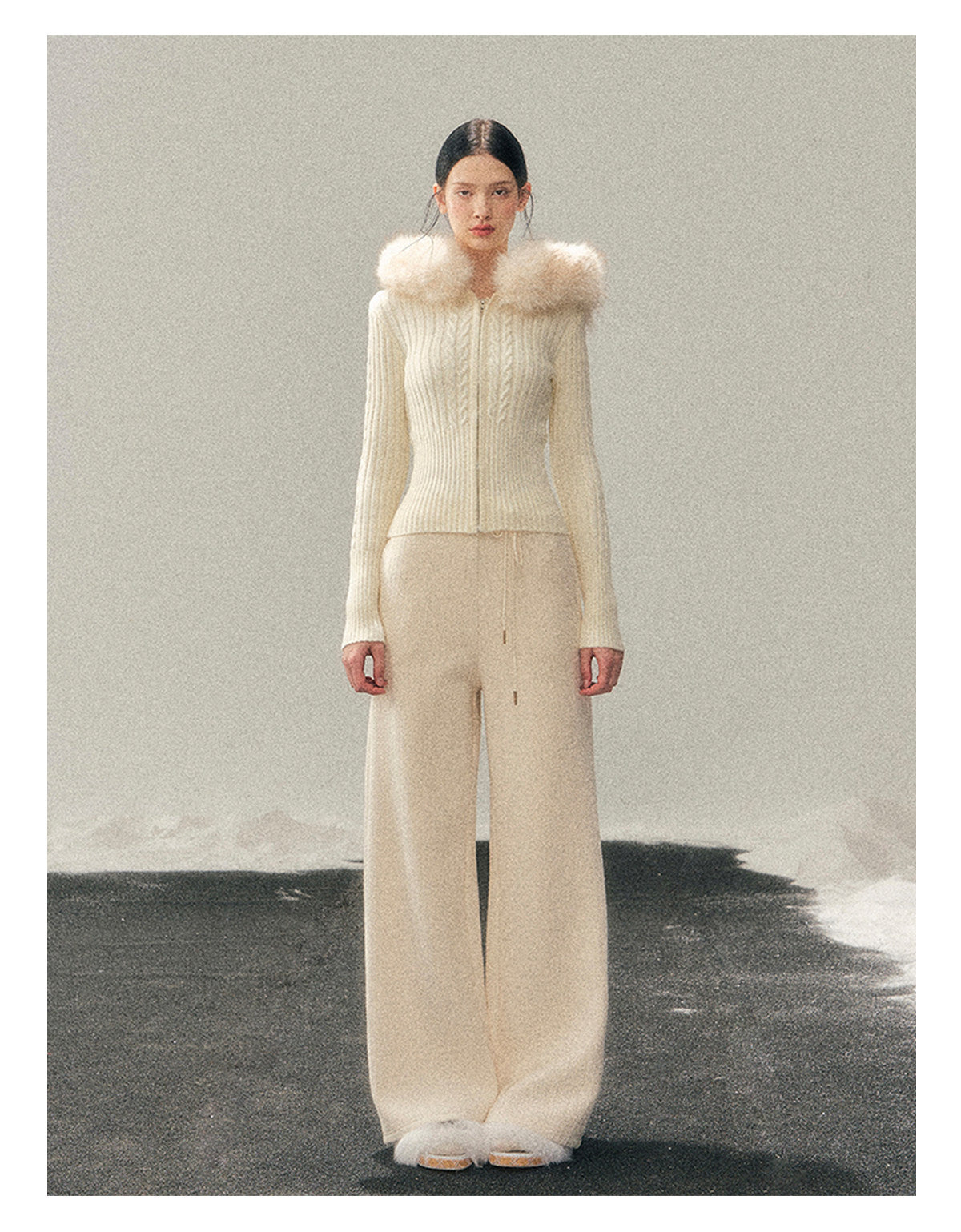 少也眼 “Sunset’s Soft Trace” Milk-Apricot Hooded Cable-Knit Zip-Up Jacket