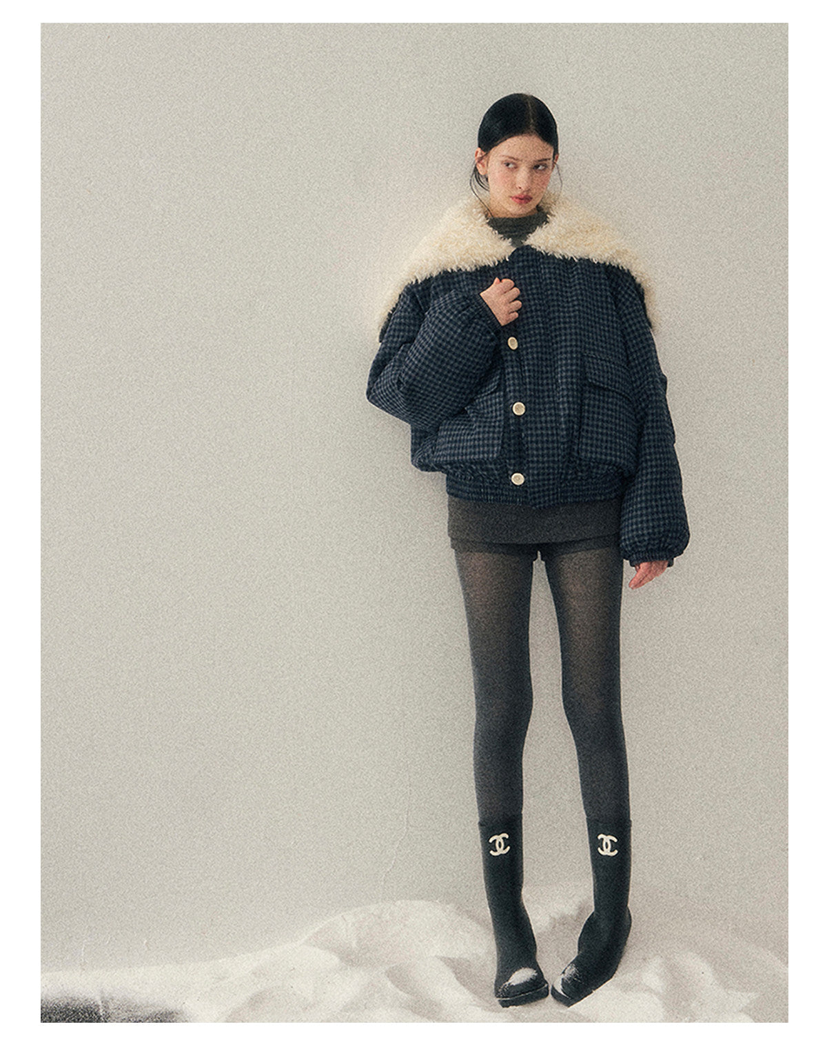 少也眼 “Silent Indigo” Academy Blue Quilted Wool-Collar Jacket