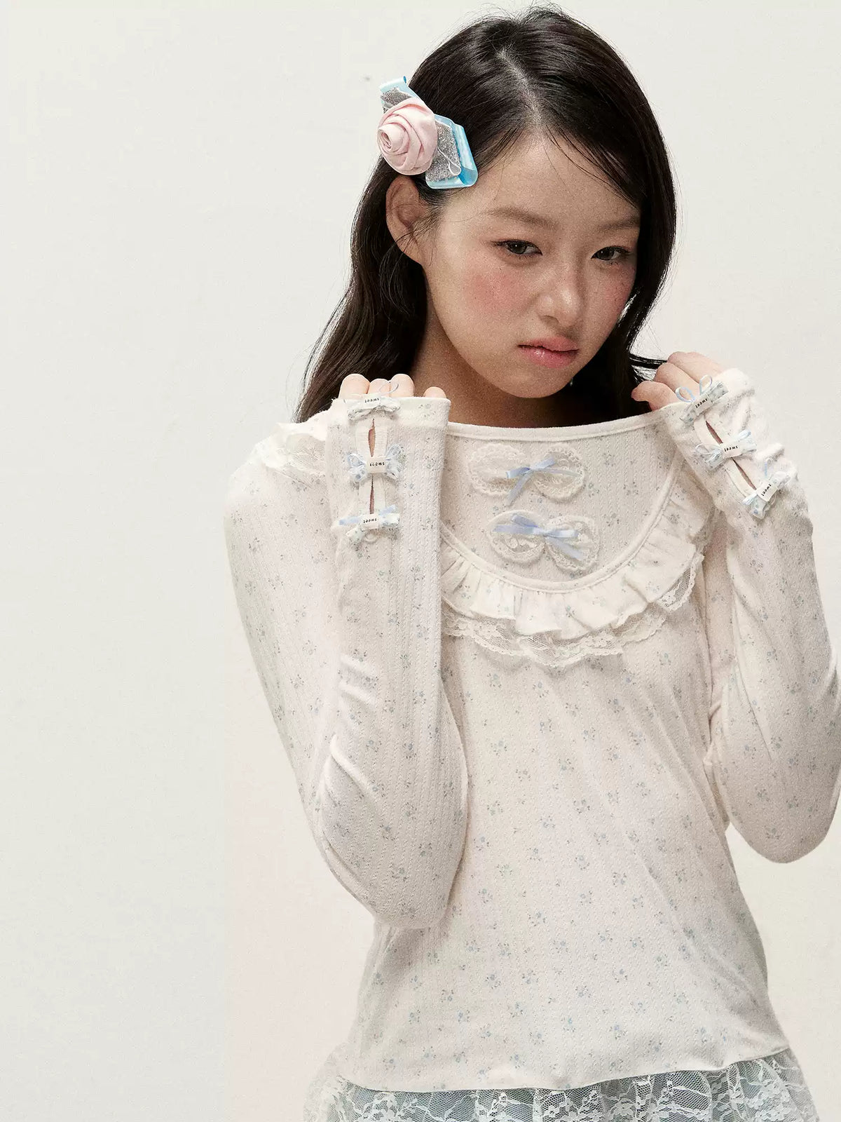 [RF] Cream Floral Peter Pan Collar Long-Sleeve Fitted Layering Top with Lace Details