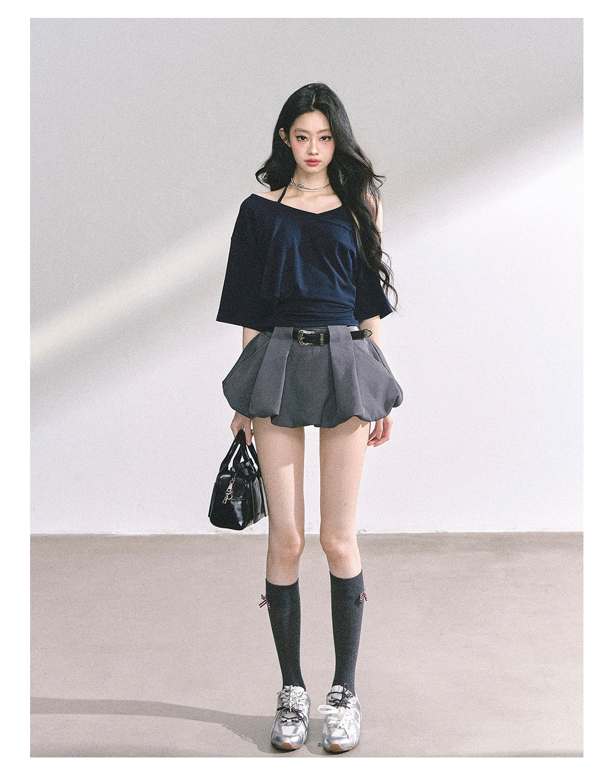 少也眼 “Smart Relax” Asymmetric Halter Short Tee - Navy