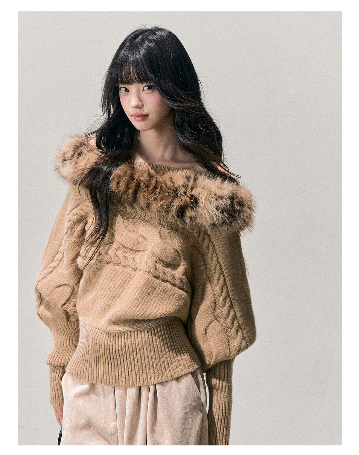 少也眼 “Tea-Scented Dusk” Off-Shoulder Mohair Sweater with Detachable Fur Trim 168459846
