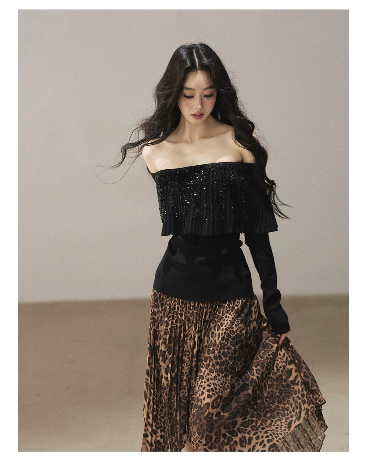 AOMALM - "Beyond the Pleats" One-Shoulder Long-Sleeve Knit Top