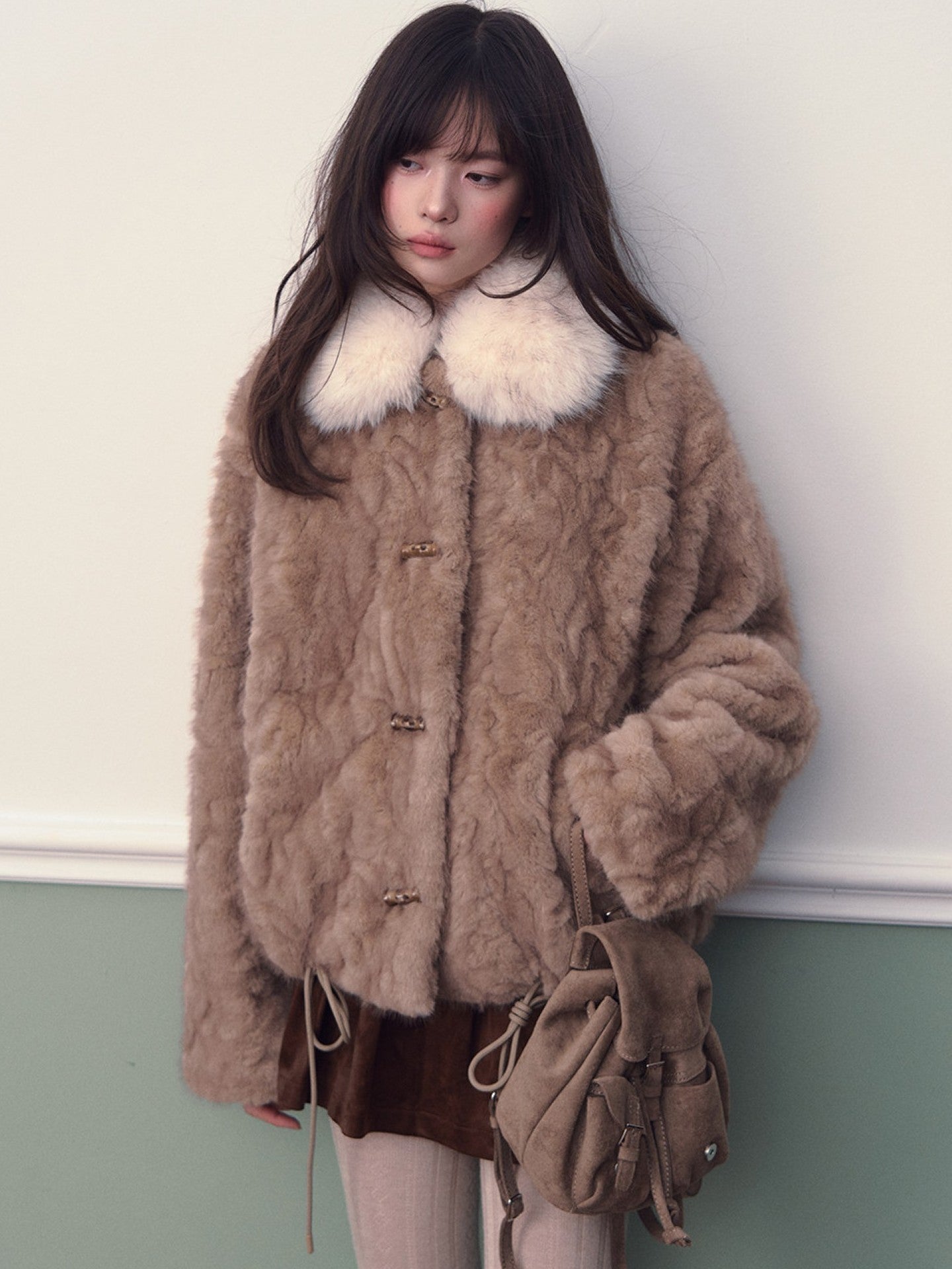 Soote Season - Almond Brown Faux Fur Contrast Collar Cropped Jacket