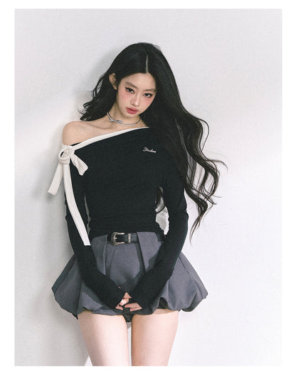 少也眼 "Sweet Temptation Spiral" Asymmetric Off-Shoulder Long-Sleeve Crop Tee - Black