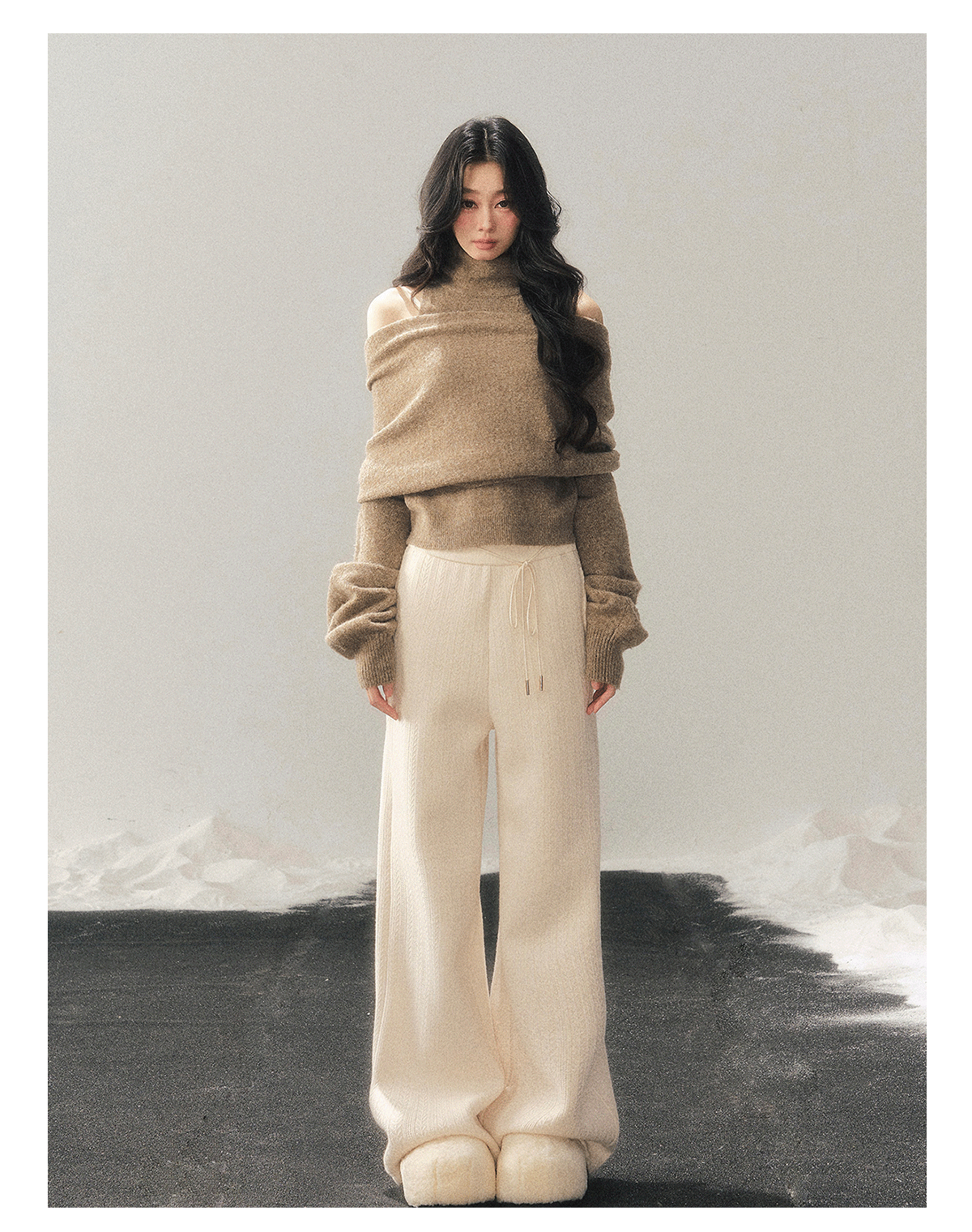 少也眼 "Echo of Sunset" Off-Shoulder Turtleneck Knit Two-Piece Set