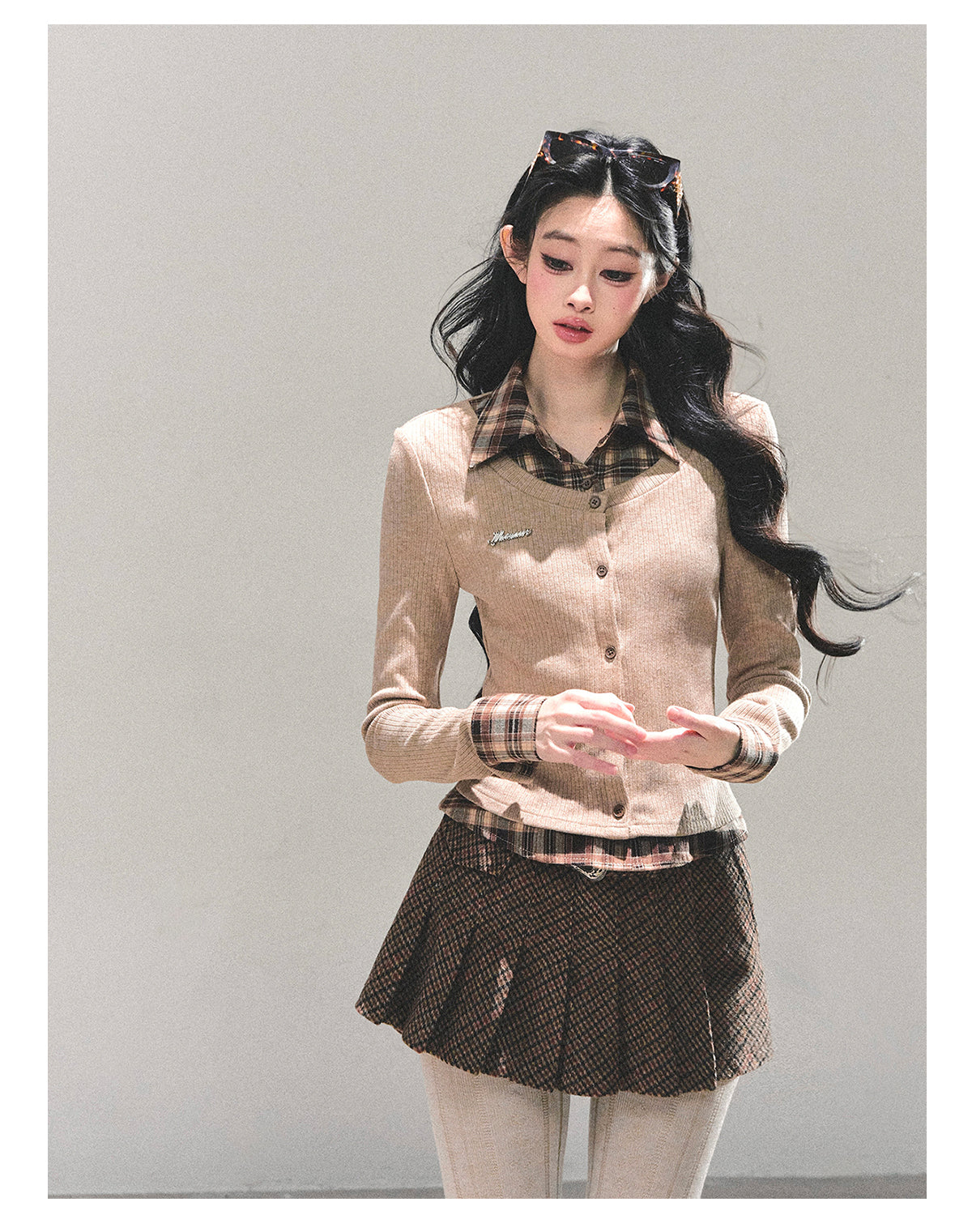 少也眼 “Whispers of Moss” Layered-Effect Polo Knit Top 543647584