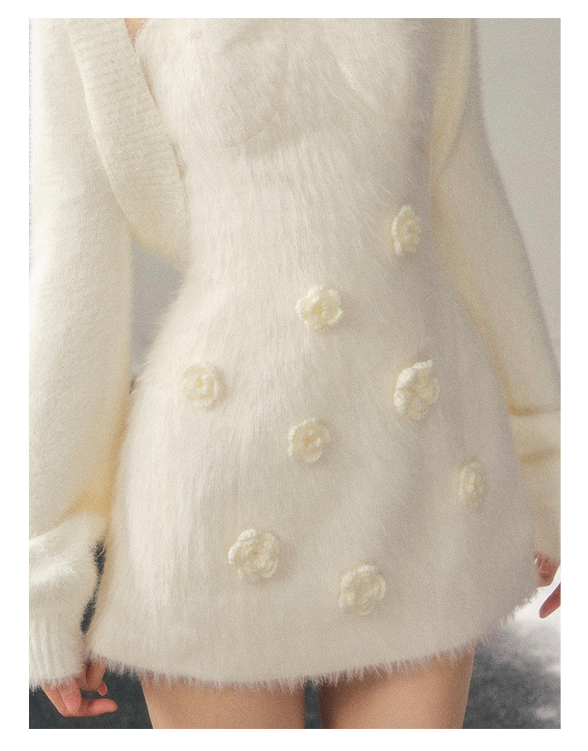 少也眼 "She Steps Through Frostlight" French 3D Floral Faux Mink Mini Dress - Camellia White