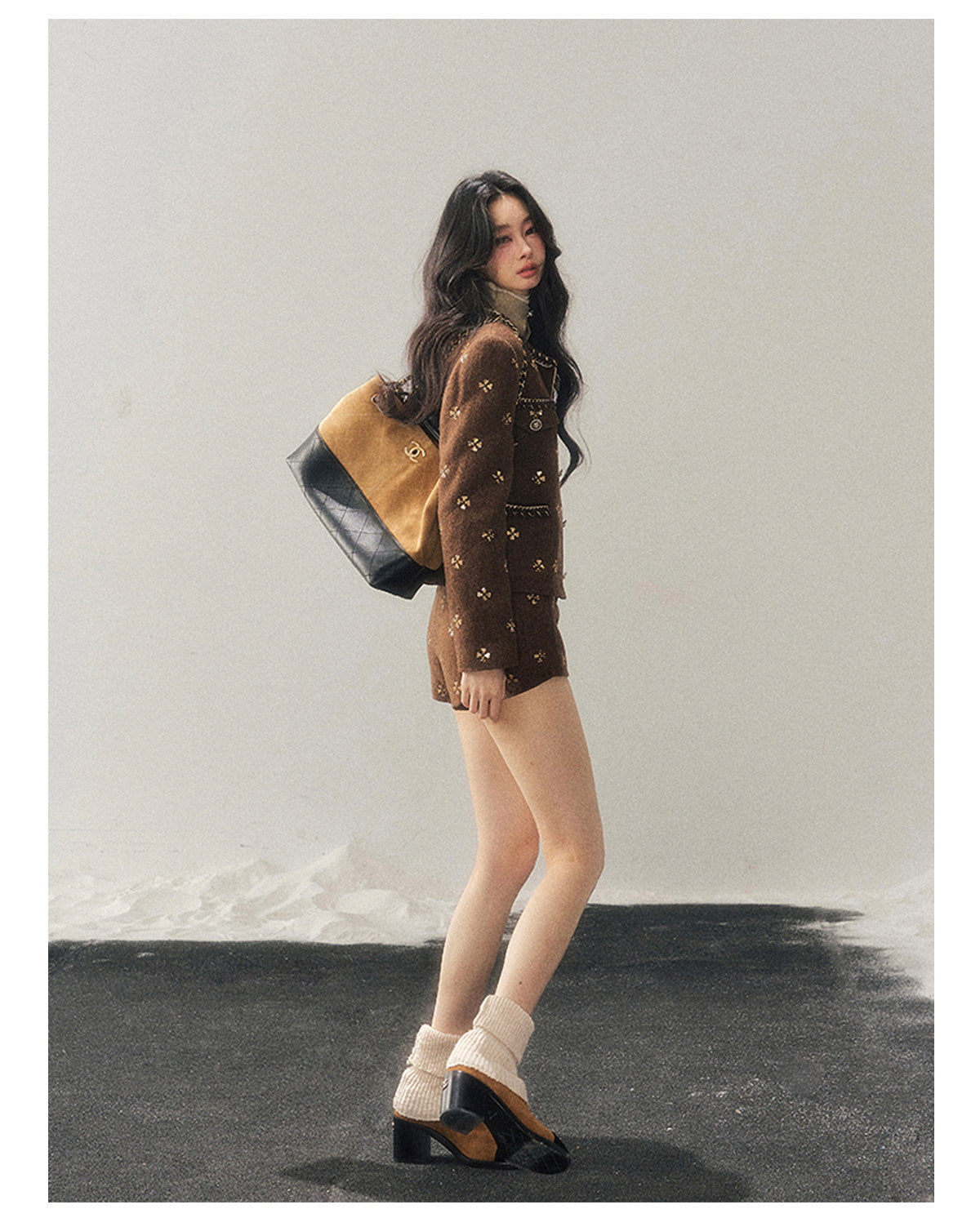 少也眼 "Deep Winter Wutong" Quilted Wool Tweed Two-Piece Set