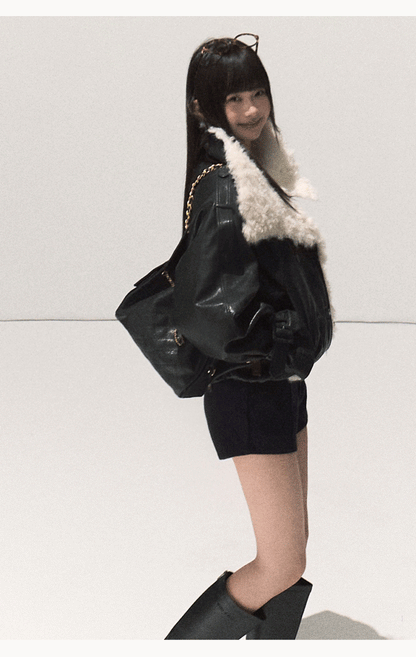 OAKMOO/ "A Night Under the Osmanthus Tree" Rich Black Lambswool-Trimmed Cropped Leather Jacket (Rich Black / Hazel Khaki)