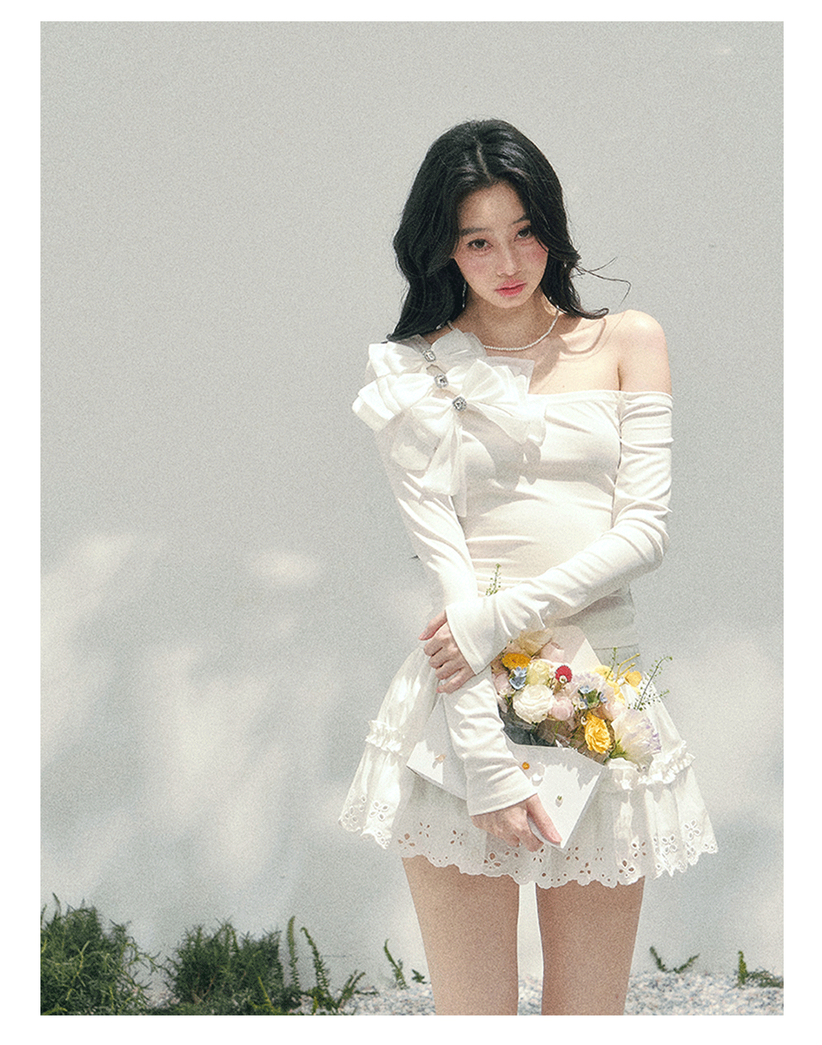 少也眼 "Morning Mist Shoulder" Bow Off-Shoulder T-Shirt in Cloud White 52742574