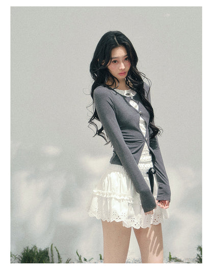 少也眼 "Twilight Pause" Faux Two-Piece Polka Dot T-Shirt in Soft Silver Gray 45234752