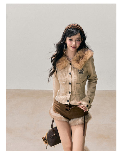 少也眼 “Silent Snowfall” Faux-Fur Collar Knit Cardigan 54639846