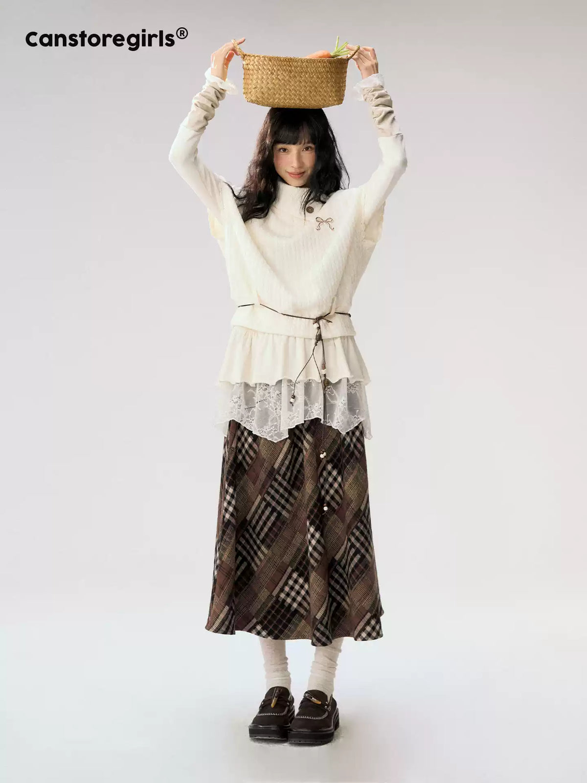 [CAN] "Cloud Knit Reverie" Ivory Cable Knit Bow Embroidered Vest