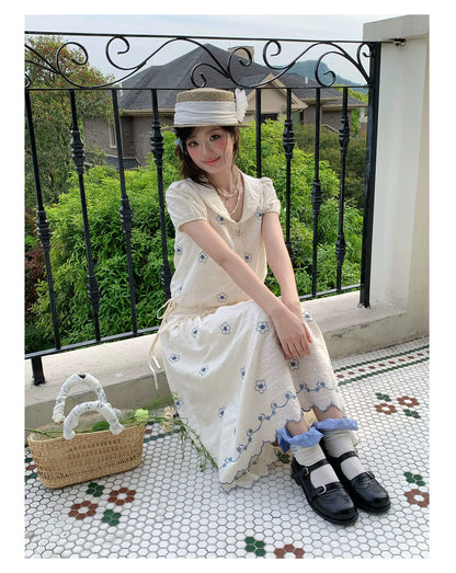 “Flower Sugar Soufflé” Cream Floral Embroidered Skirt Set